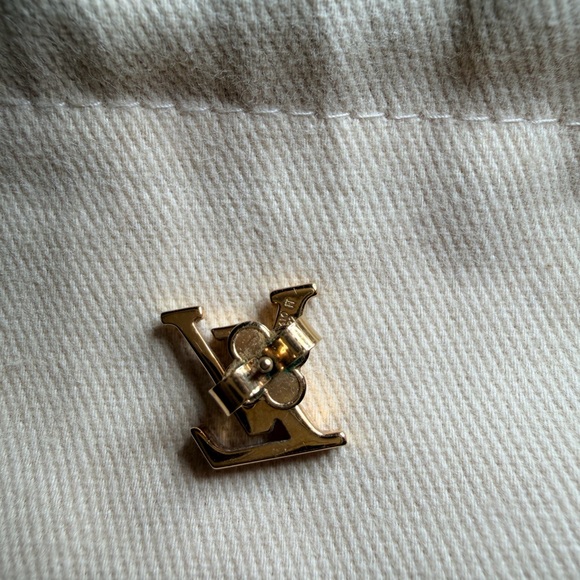 Single Louis Vuitton Iconic earring - Picture 4 of 6